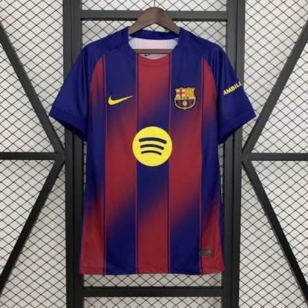 T-Shirt Desportiva Barcelona — 4